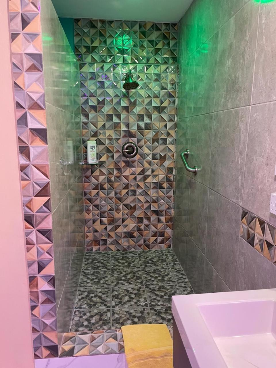 Taste Of Freedom Hotel Brighton Village Екстериор снимка